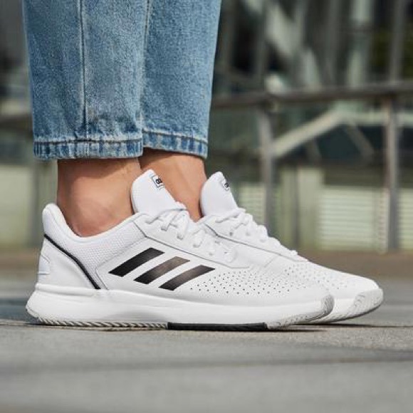 adidas courtsmash shoes